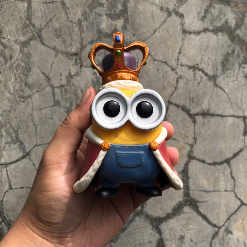 FUNKO POP MINIONS KING BOB #168 VINYL FIGURE - PRELOVED