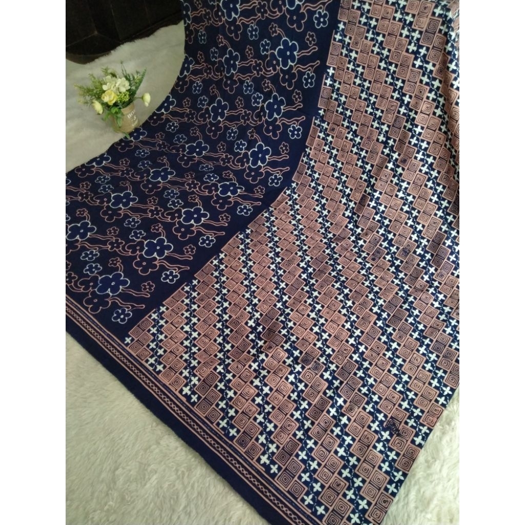 Kain batik cap 2dimensi warna Navy salem