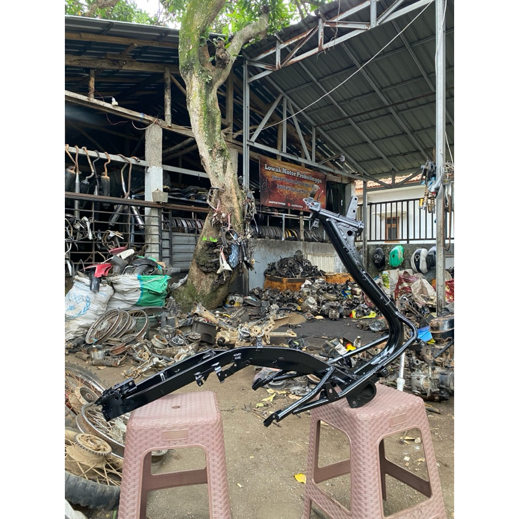 Rangka Kerangka Frame Honda Beat Karbu Original Copotan