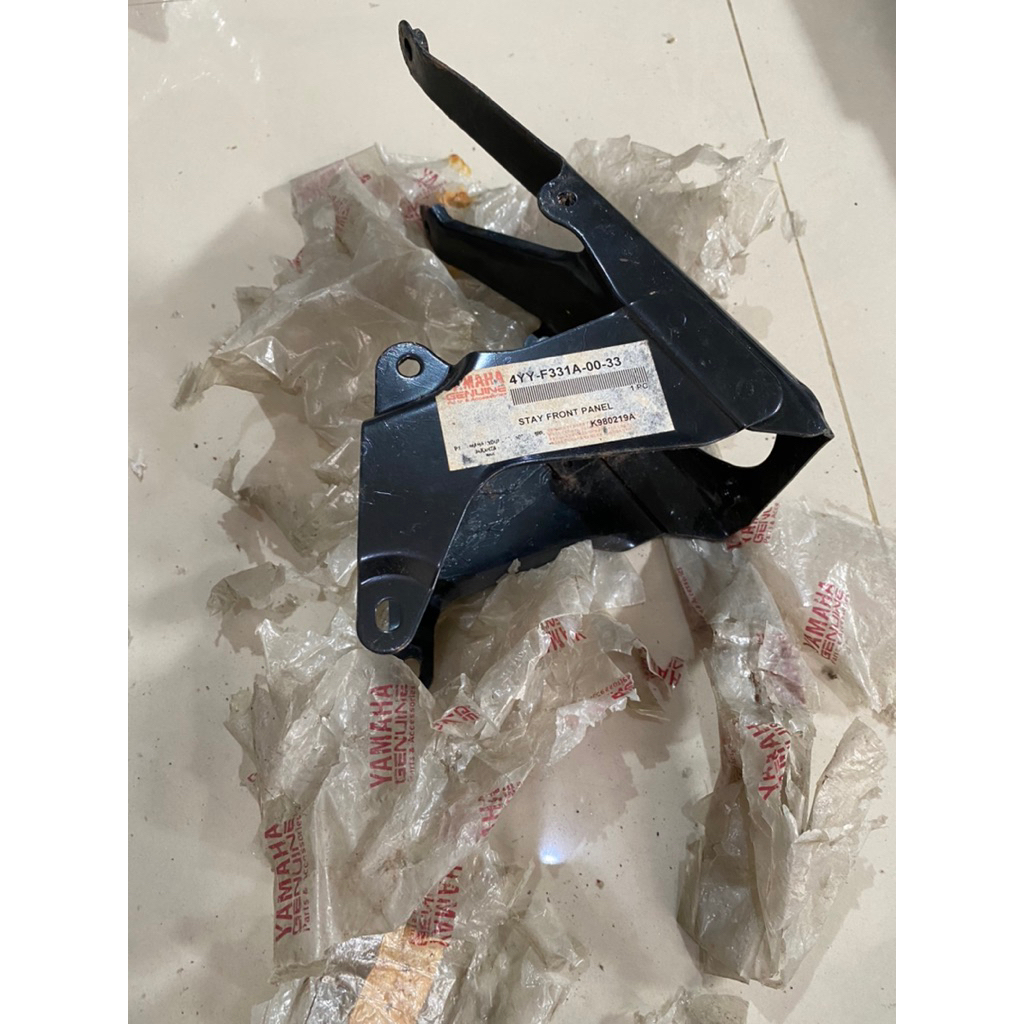 besi brecket breket bracket braket dudukan panel depan Dada original ori yamaha sigma zigma 4YY-F331
