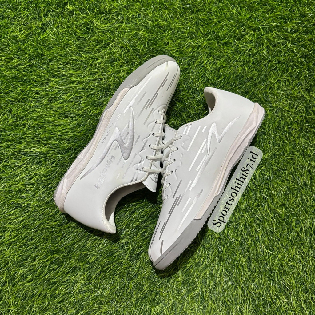 Specs Alpha  Sepatu Futsal Specs Alpha, Invinity keluaran Terbaru