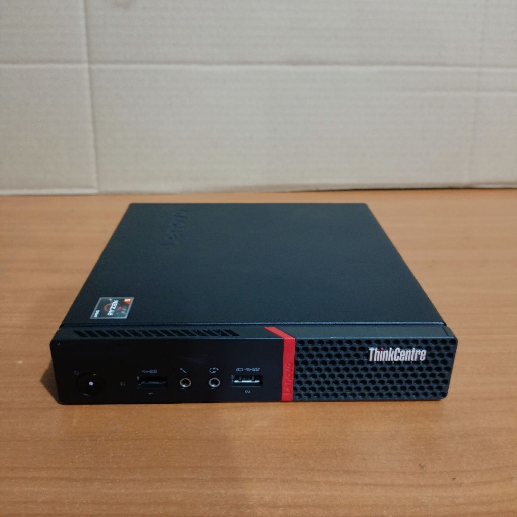 OBRAL MURAH PC LENOVO M715Q RYZEN 5 PRO 2400 GE RAM 16 GB SSD 512 GB WI-FI ( LIKE NEW )