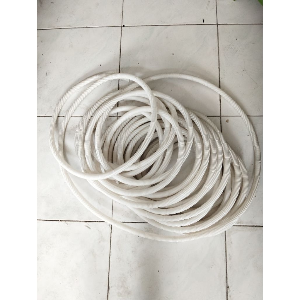 Pipa Selang Flexible Listrik Putih