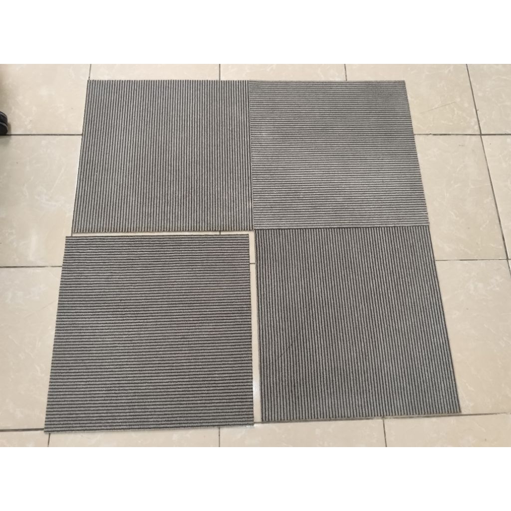 karpet tile second premium 50x50 cm