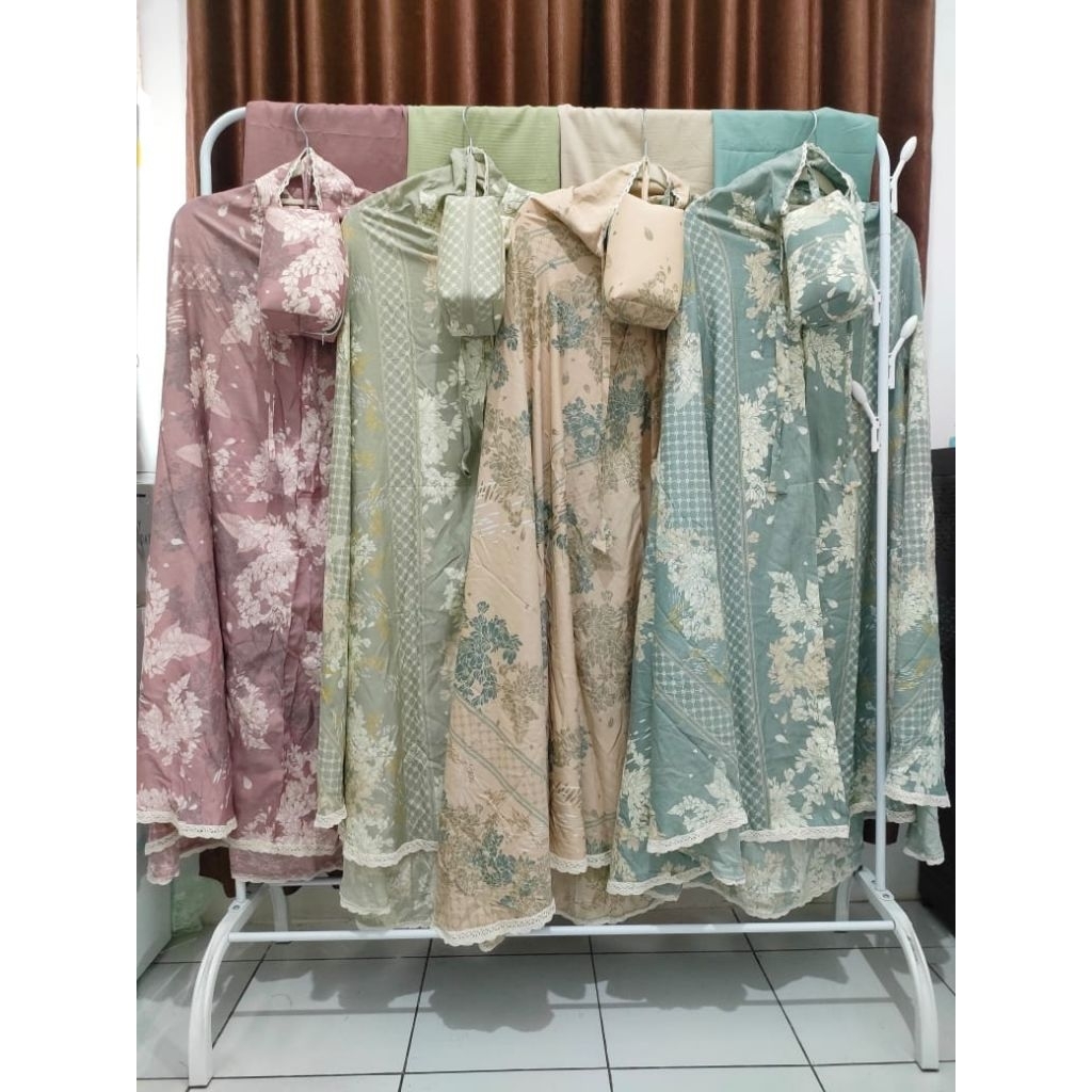 mukena bunga renda kecil