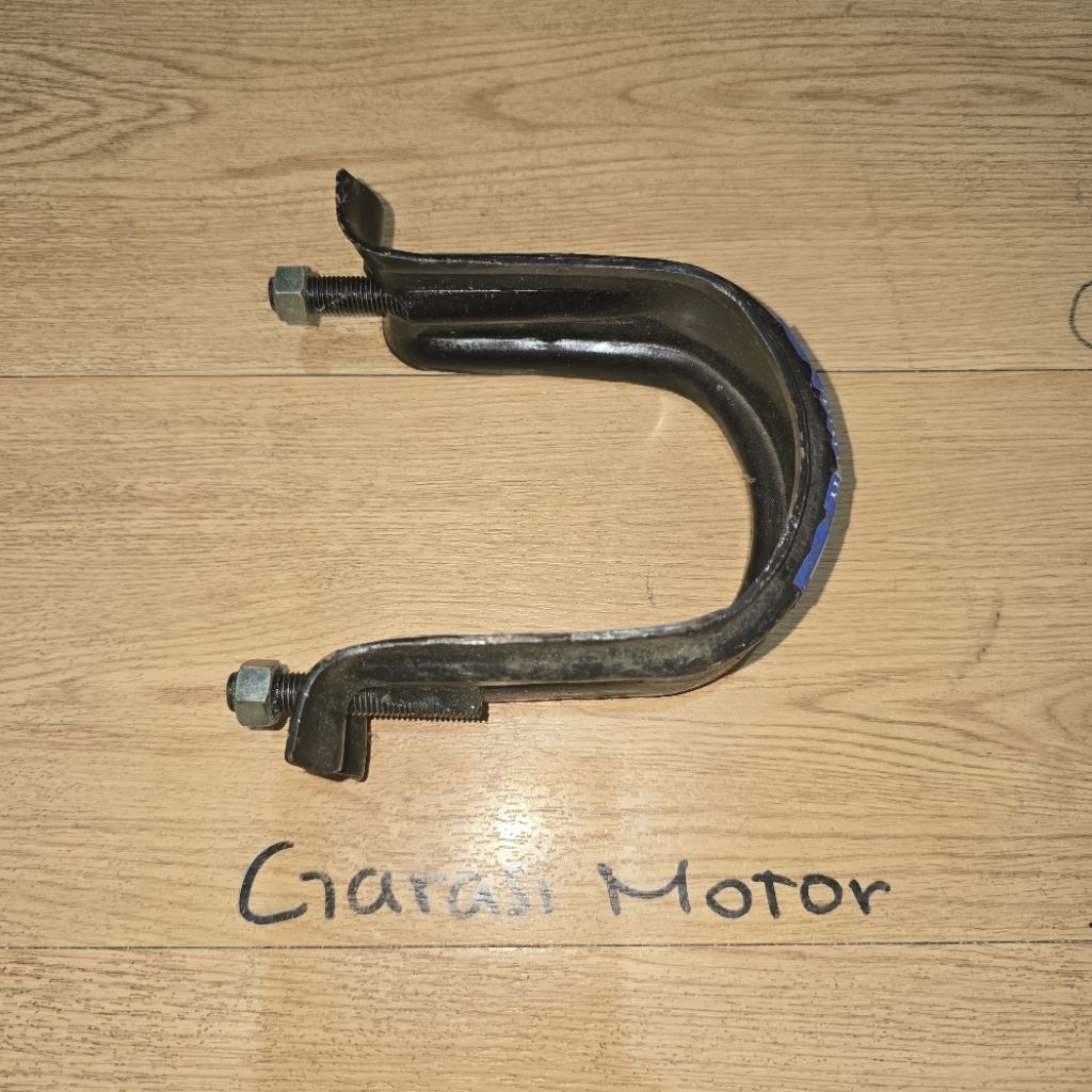 HANGER KOPEL KABIN BRAKET KABIN PS100 PS120 MB-190035