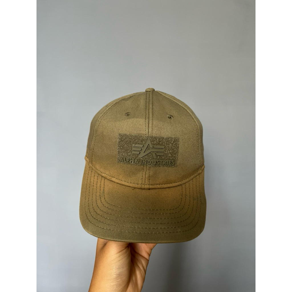 Alpha Industries topi