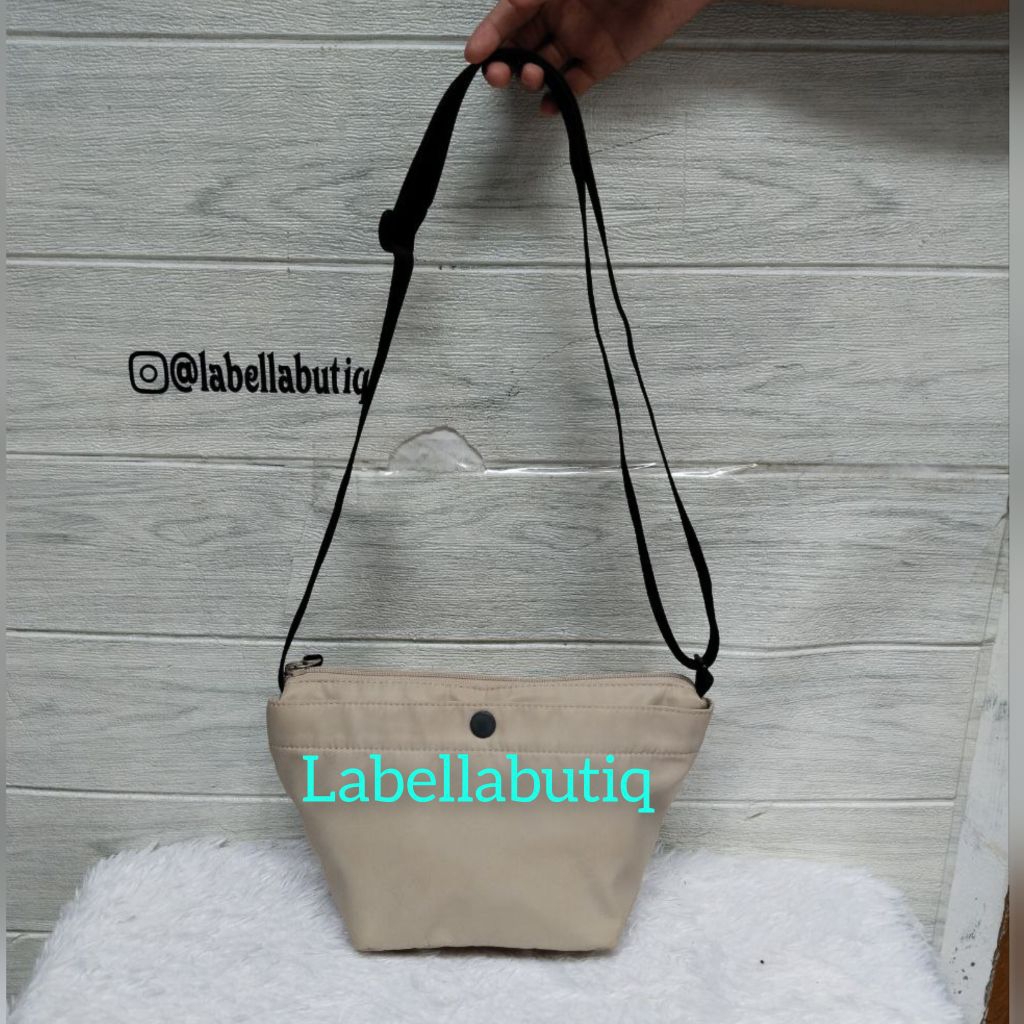 Uniqlo Sling Bag Pria Tas Nylon Brand