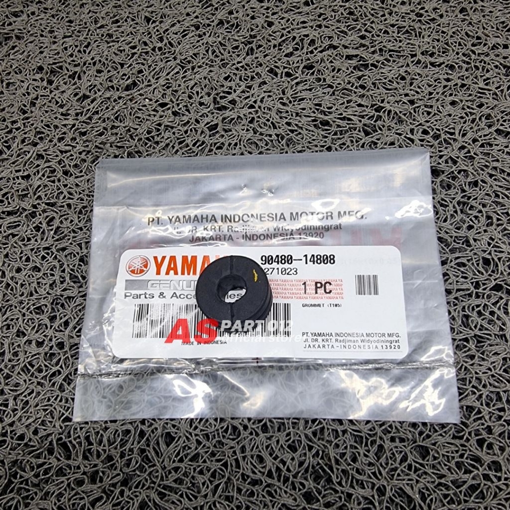 Karet Bodi Body Samping Yamaha Jupiter z Scorpio z Original 90480-14808