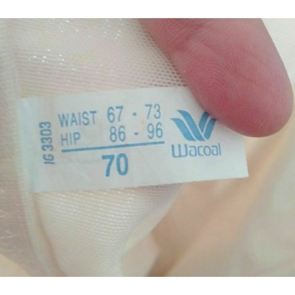korset merek WACOAL