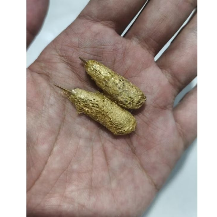 hiasan kepompong kuningan bungkus ulat sutra