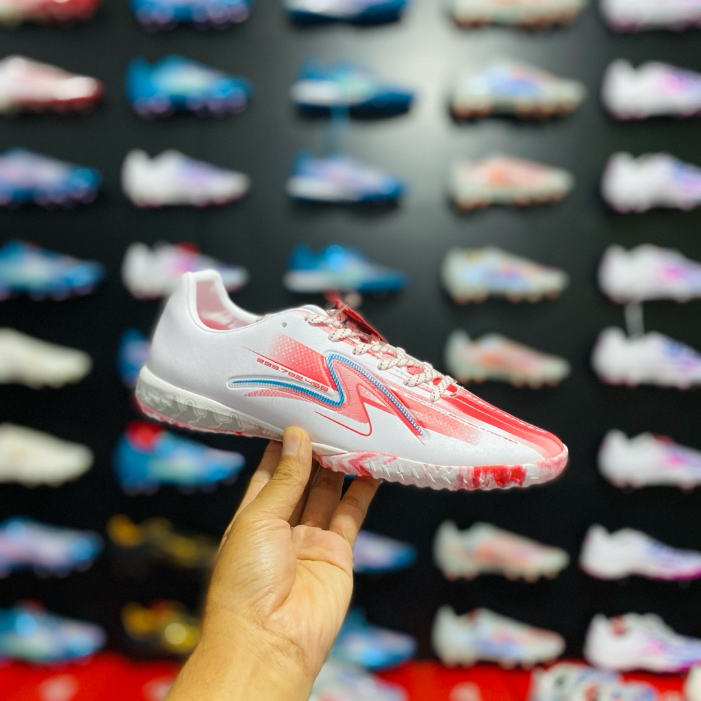 Specs lightspeed reborn meta garuda attack 2025