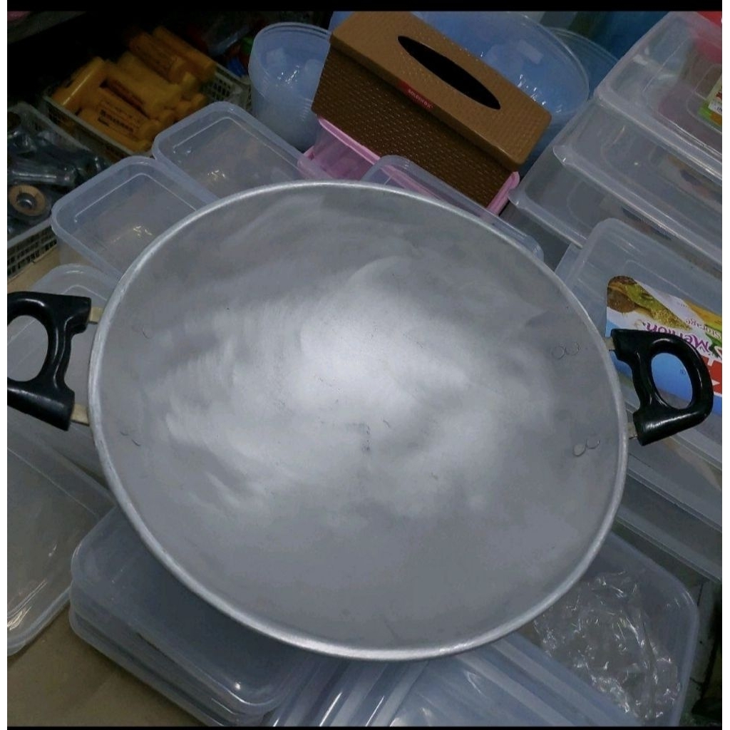 Wajan Halco kebanjiran