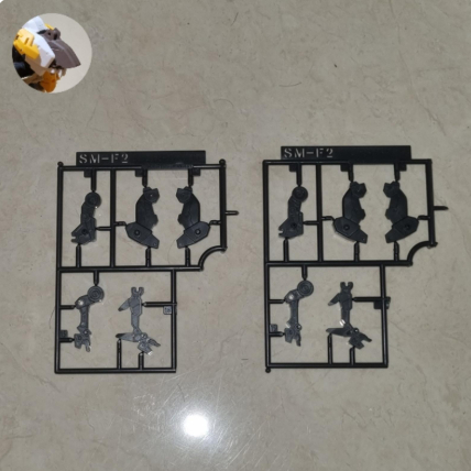 BANDAI 30MM Extended Armament Vehicle (Dog Mecha Ver.) Leg Parts Only