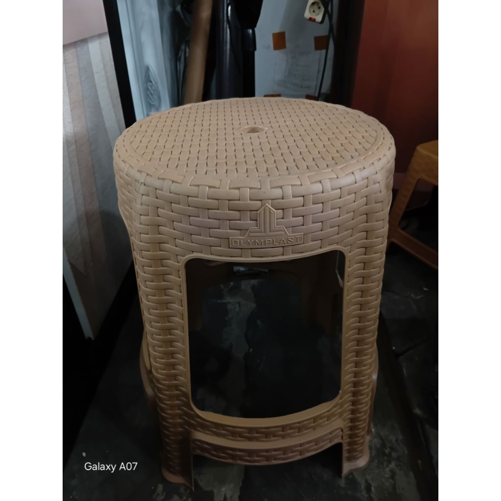 Kursi Baso bulat Plastik Olymplast