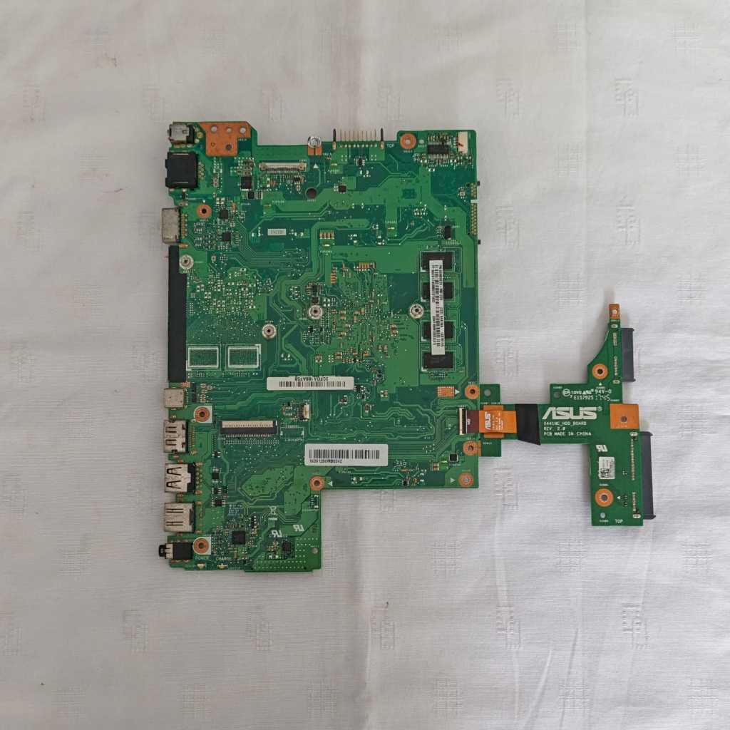 2nd MOBO ASUS X441NA - N3350, 4Gb OB