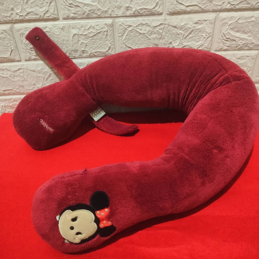 Usnooz OSIM Massage Wrap Tsum Tsum Edition Bantal Traveling Getar USB Charging Preloved