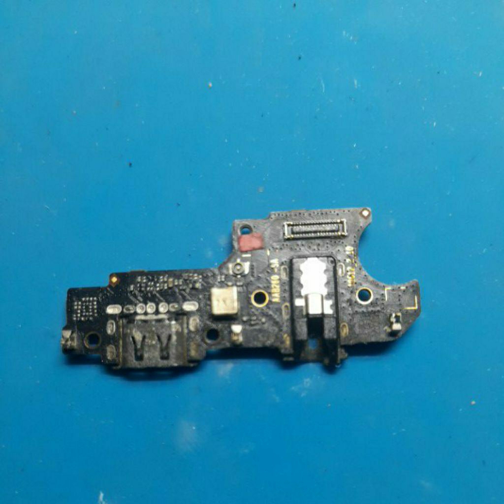 papan board konektor charger realme c21y ori