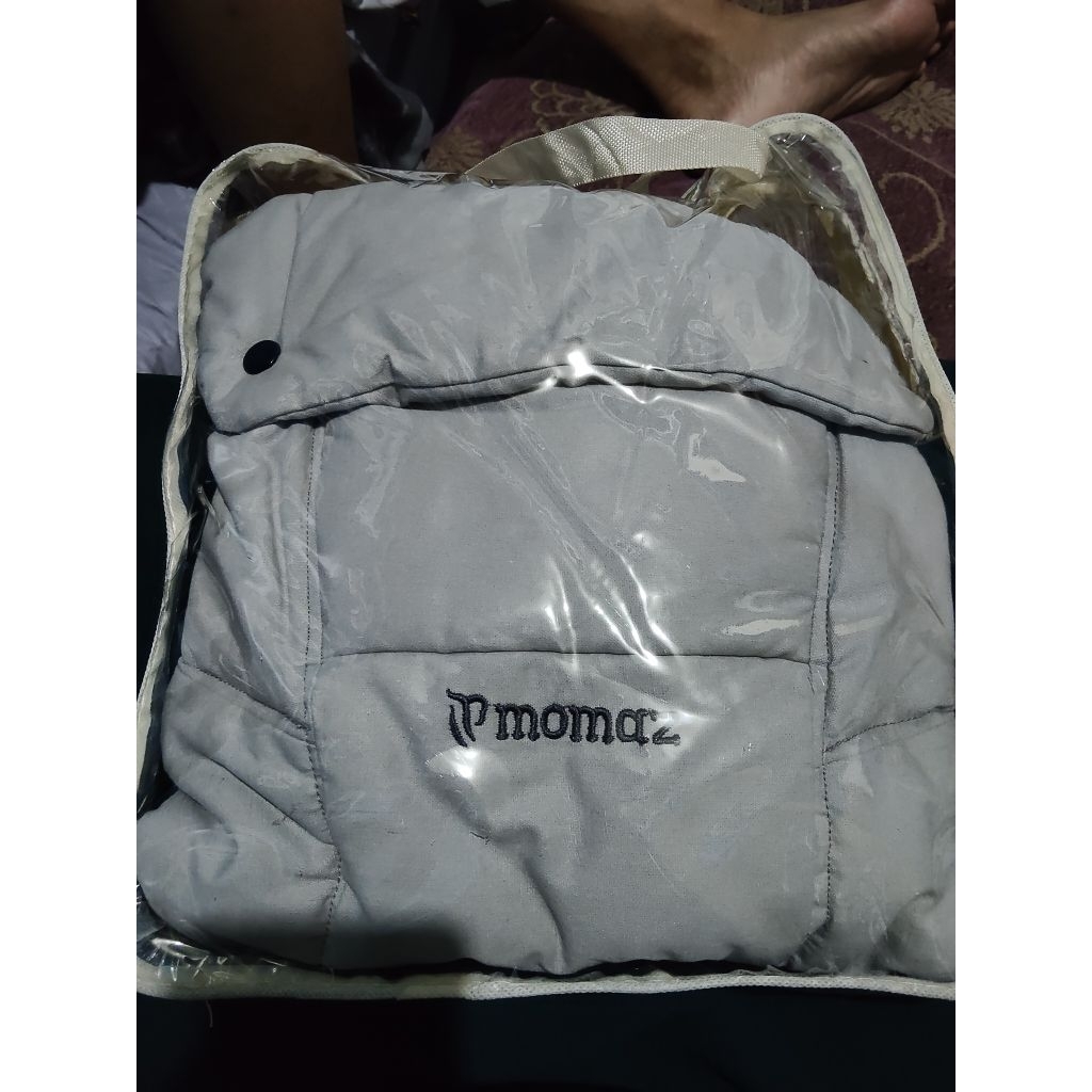 [PRELOVED] Gendongan M-shape Momaz