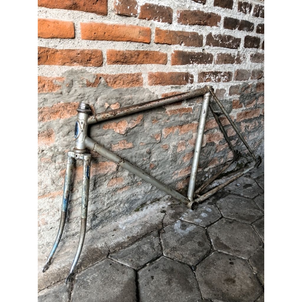 Frame sepeda balap