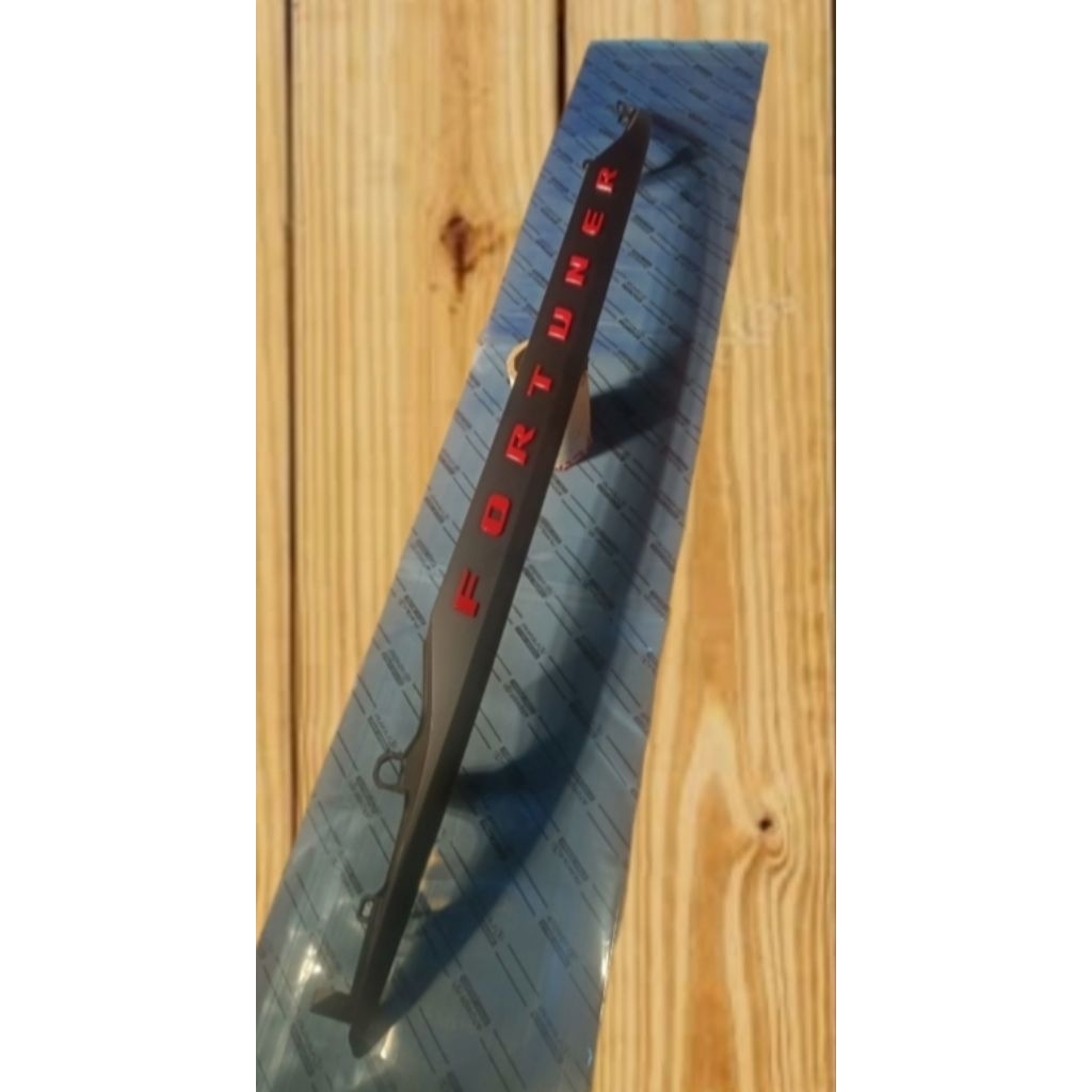 Trunklid hitam doff / hitam glossy allniew Fortuner 2016-2021