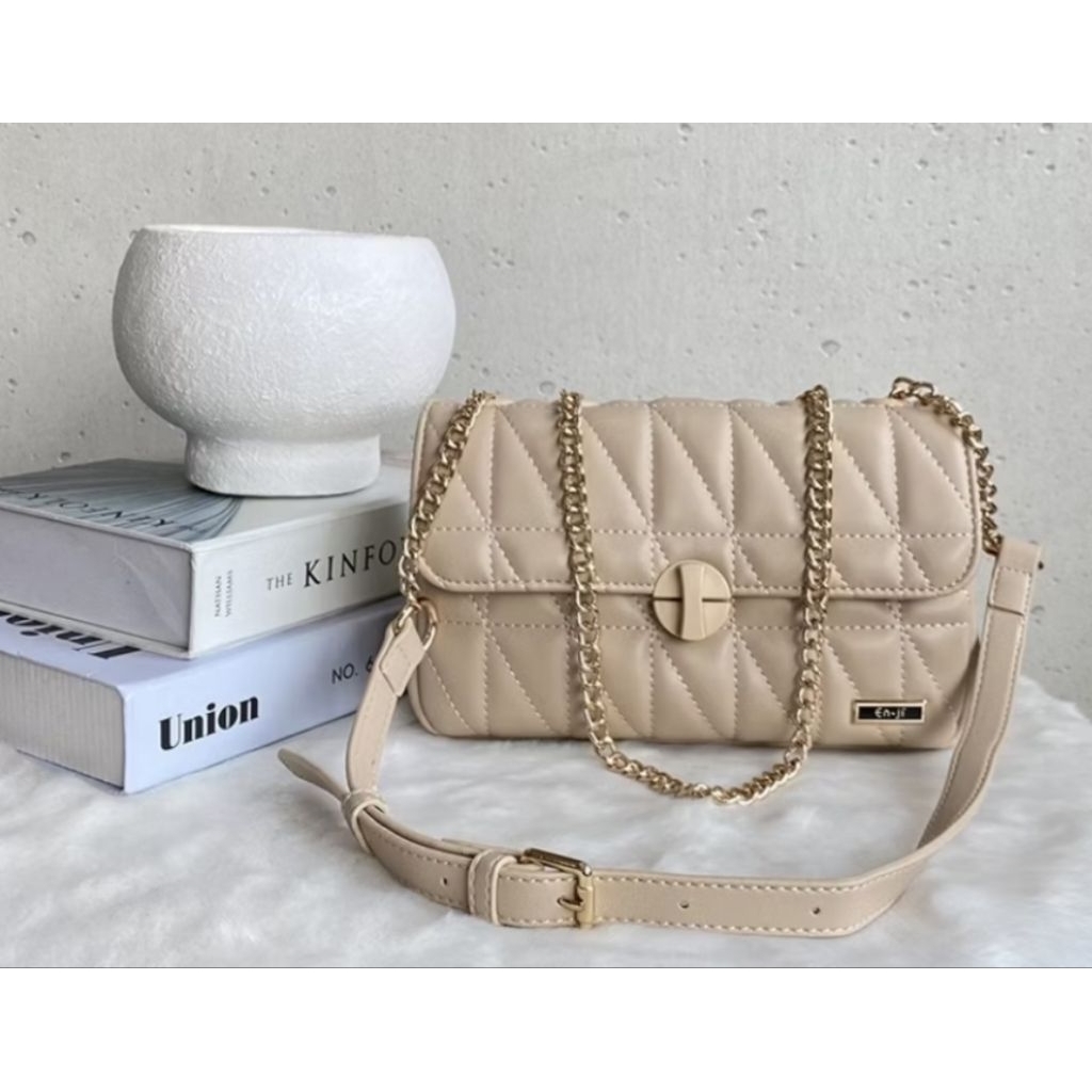 Enji Jeumi Slingbag - Almond