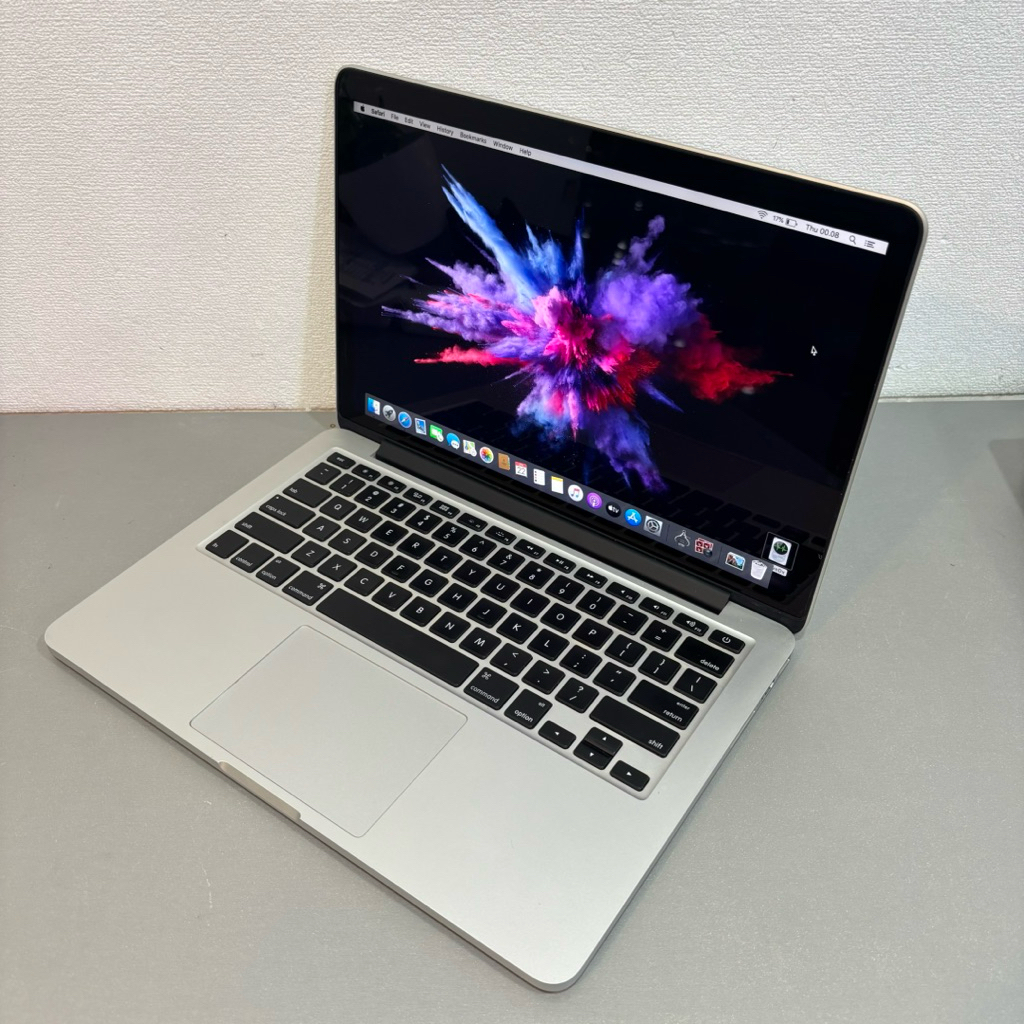 Macbook pro retina 2014 13 inch core i5 ram 8gb ssd 256gb second bergaransi original mulus