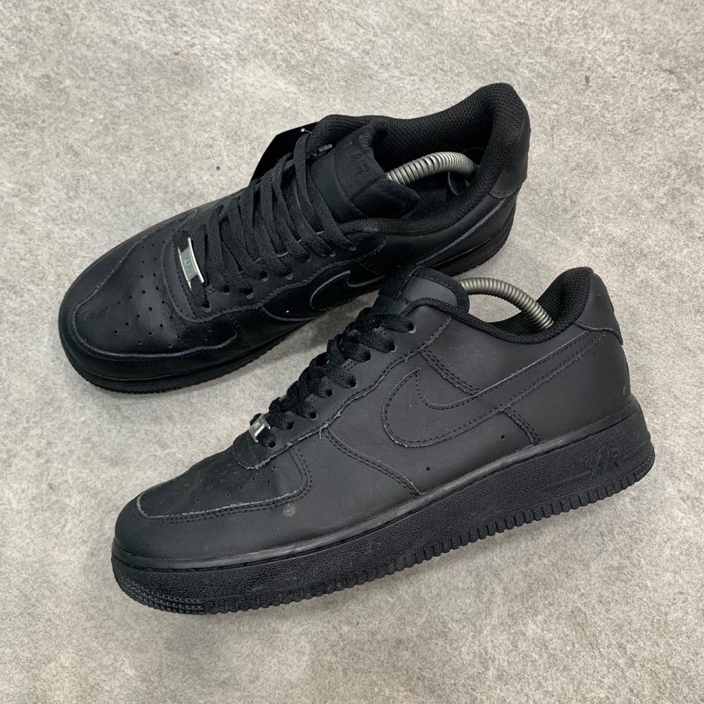 Nike Air Force 1 Triple Black