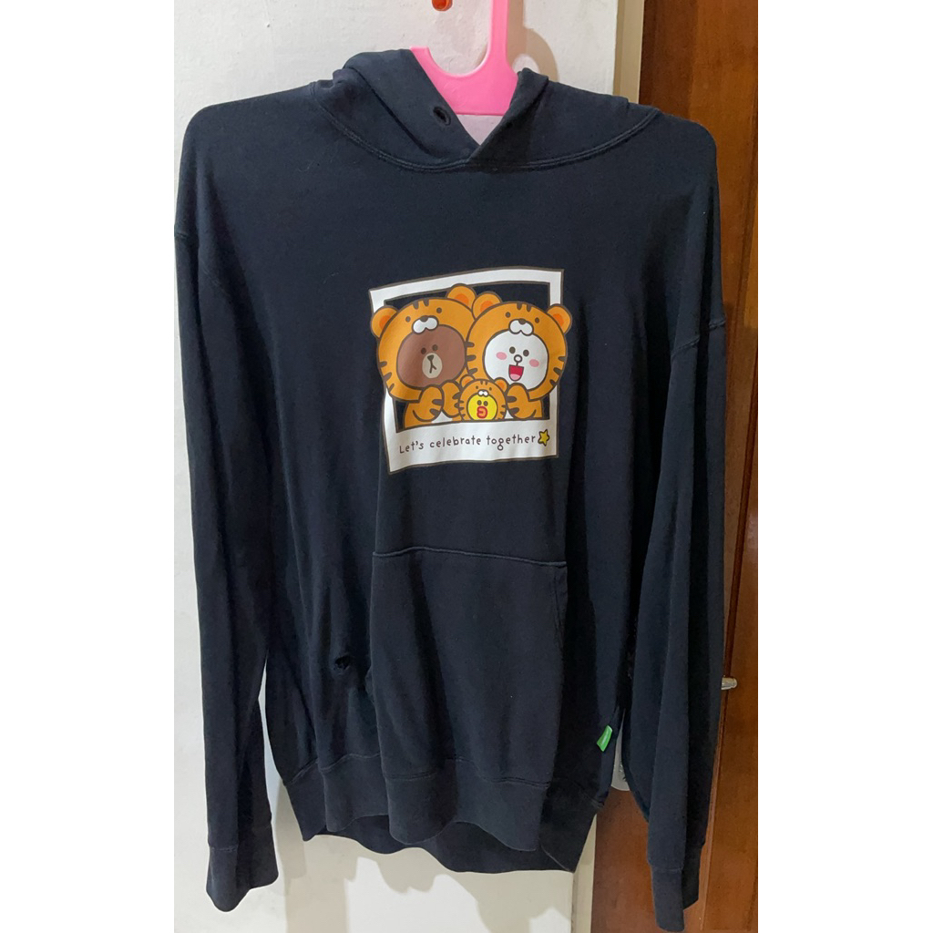 hoodie uniqlo series LINE preloved