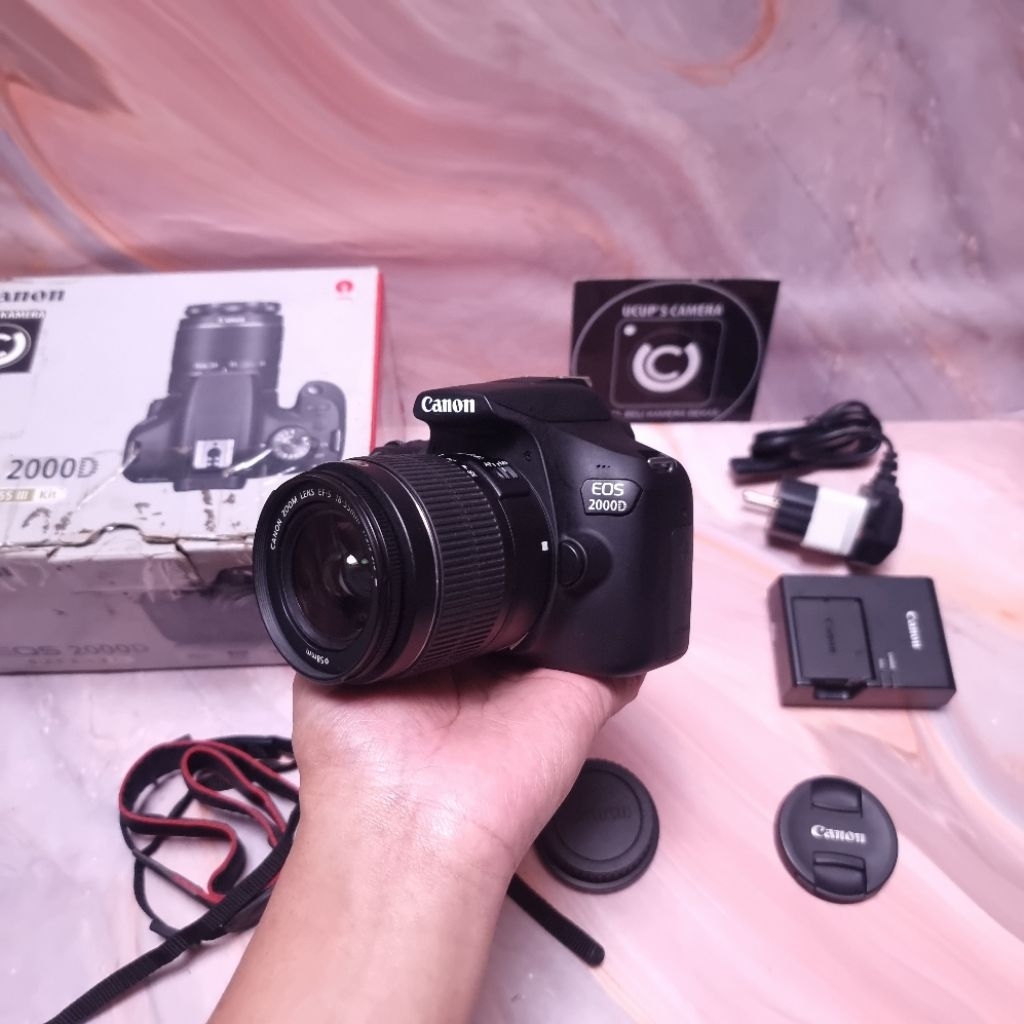 Canon 2000D KIT Dslr