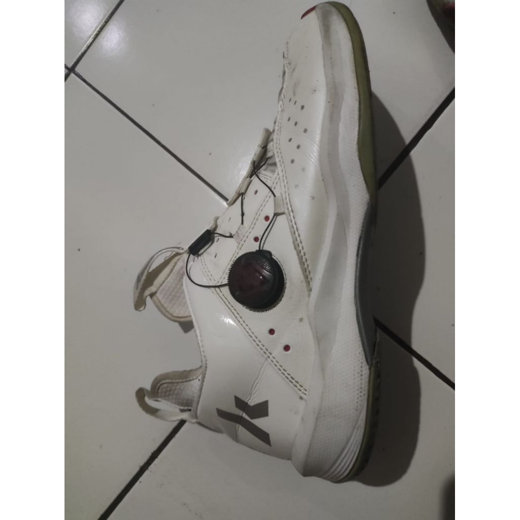 Sepatu Badminton Kawasaki