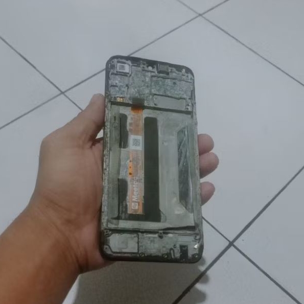 Lcd Vivo Y20 + Freme Bekas BACA DISKRIPSI