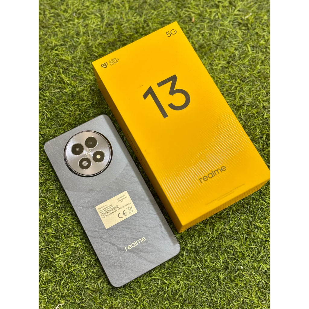 REALME 13 4G & 5G 12/256GB SECOND LENGKAP MULUS NOMINUS  RESMI INDONESIA