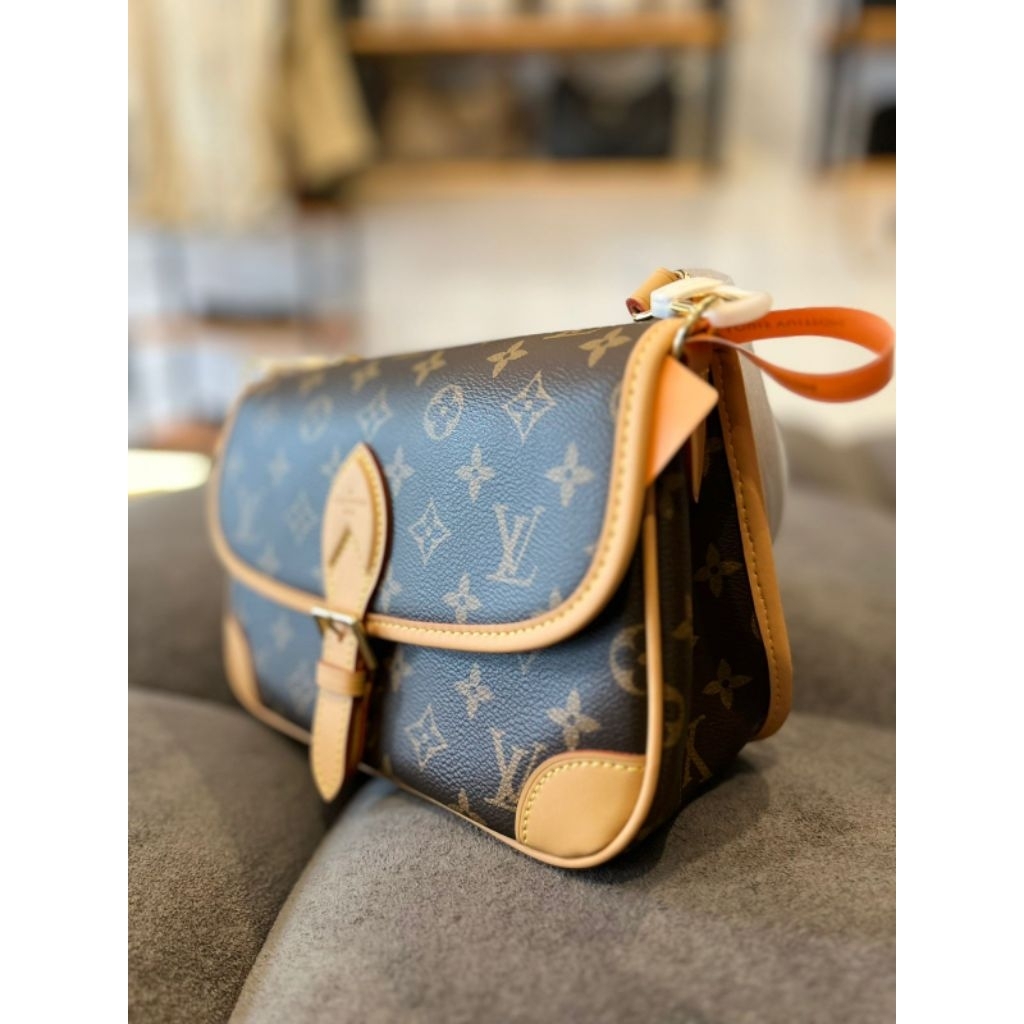 ShoulderBag Wanita LV