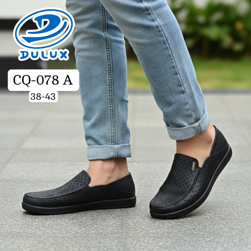 Sepatu karet pantofel kerja pria warna Hitam ukuran 38-43 bintik lobang kecil tidak gerah dipakai