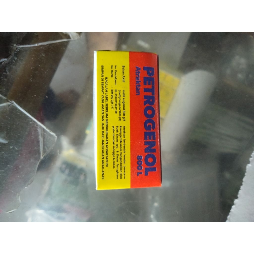 obat pertanian lalat buah petrogenol