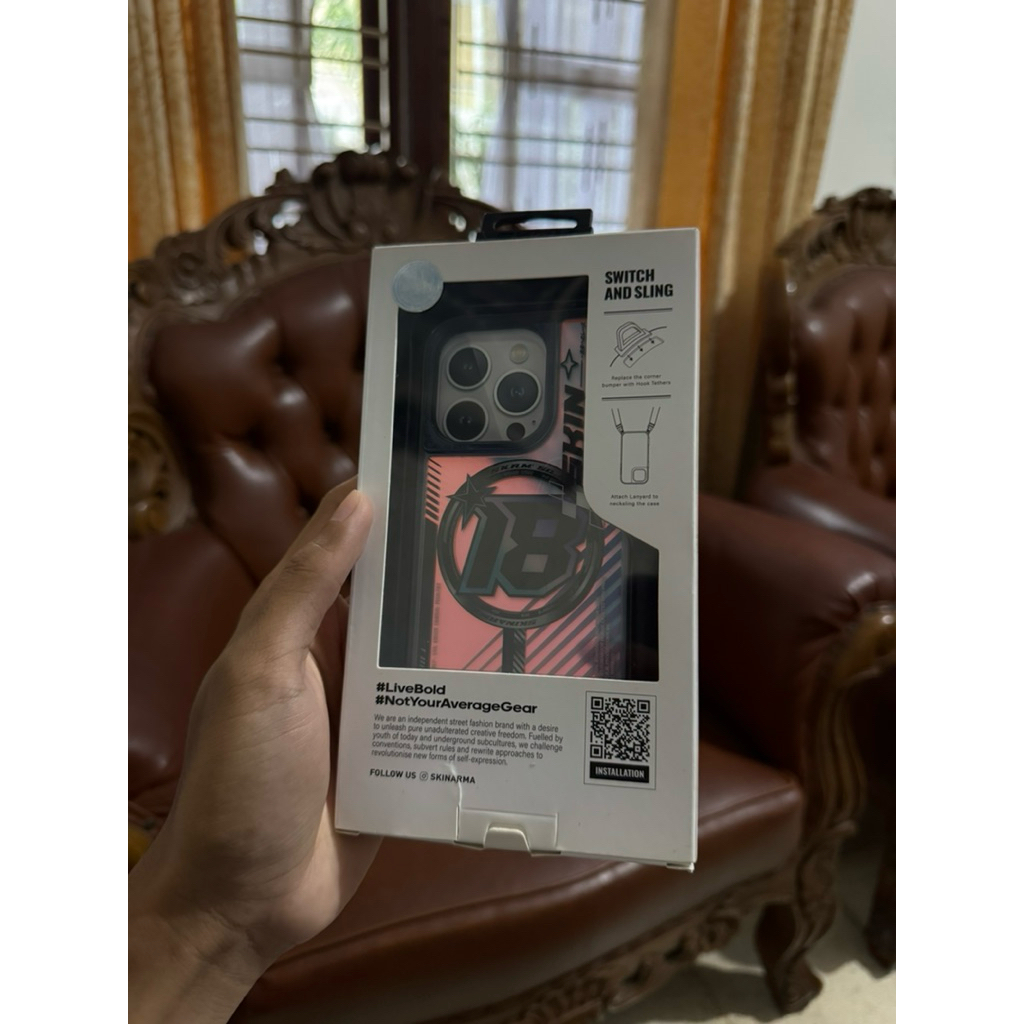 case iphone 15 pro skinarma BNIB