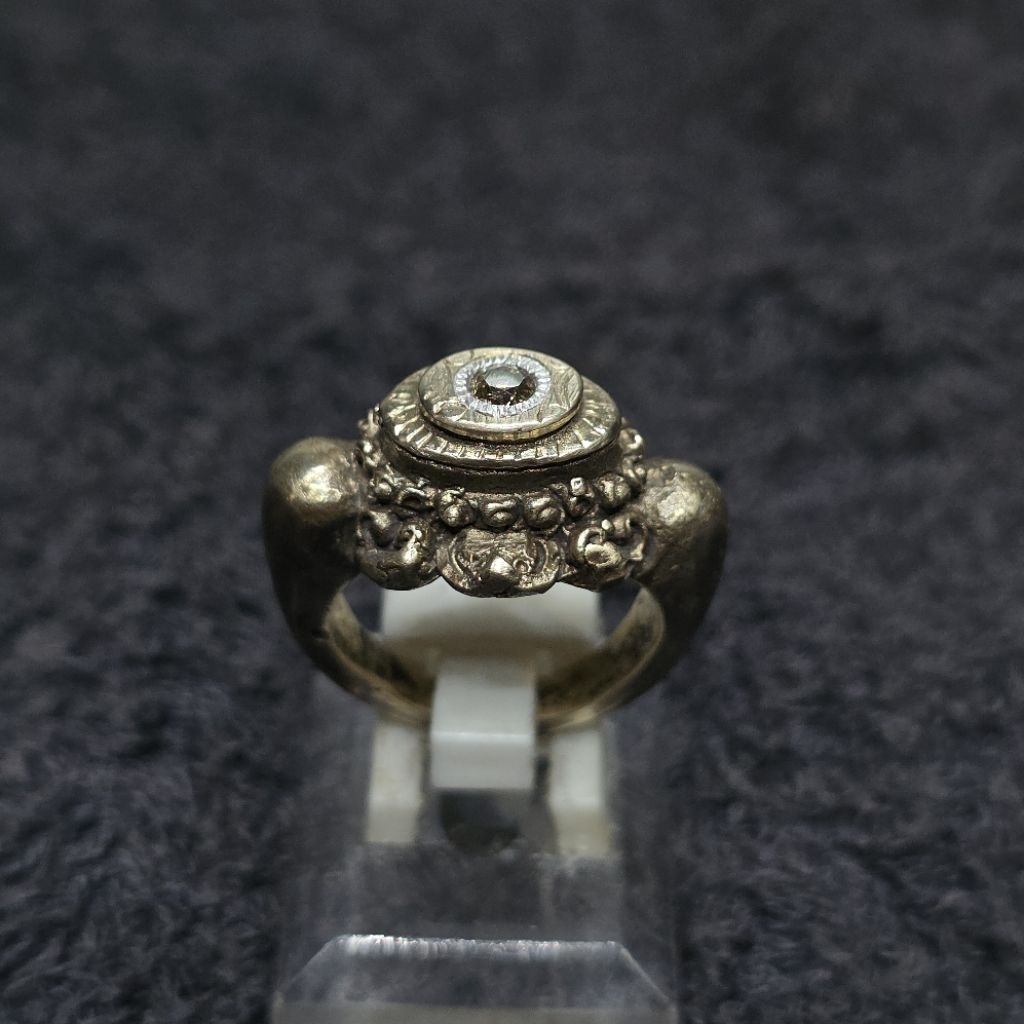 cincin intan berlian model majapahit temuan antik kuno lawasan