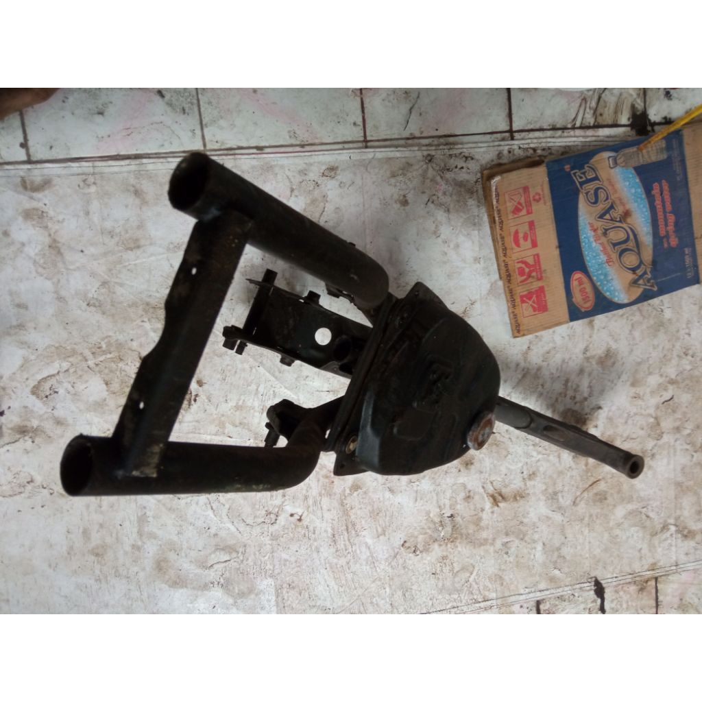 rangka tangki sleep engine Yamaha crypton Vega R lama original normal bersih epoxy hitam