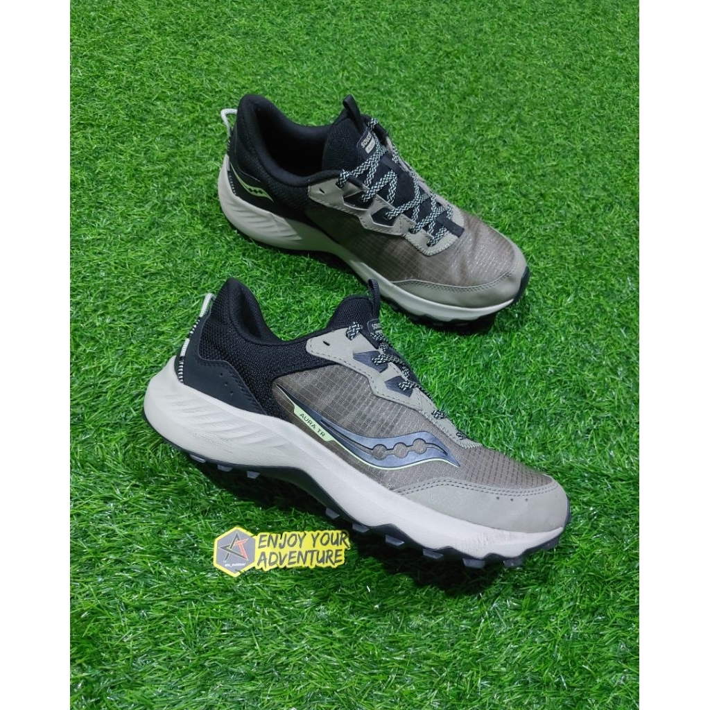 sepatu gunung trailrunning saucony size 44