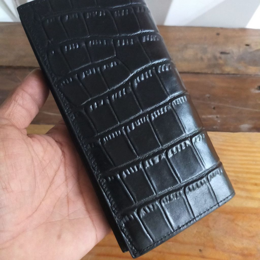 Dompet panjang pria lipat kulit buaya