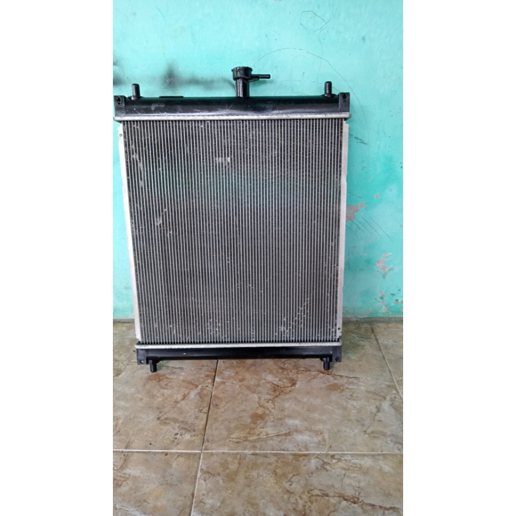 radiator Avanza Veloz original