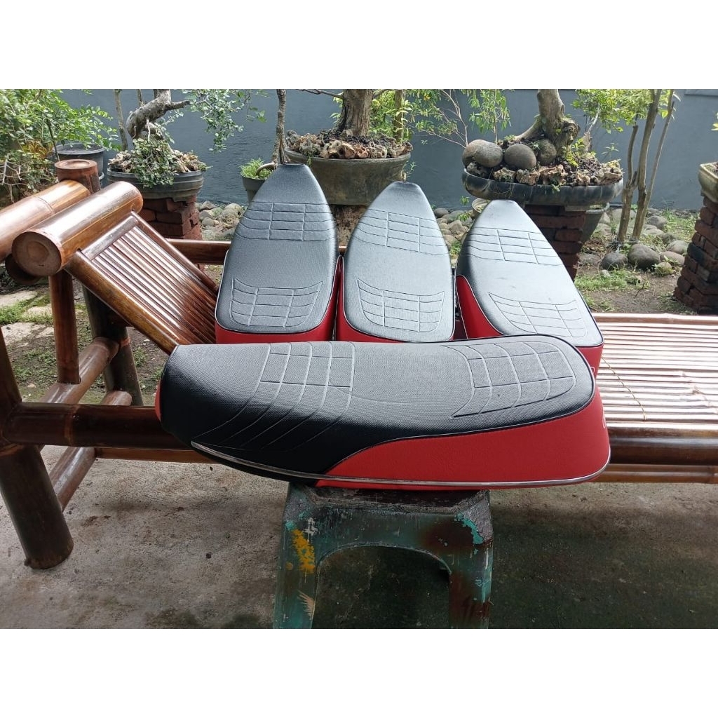 jok Honda c70 hitam kombinasi merah