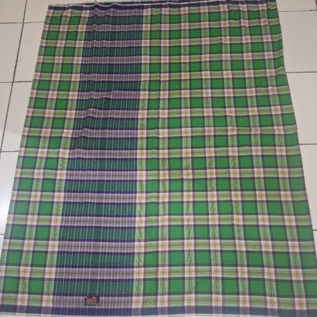 Sarung Jadul Rubat, Pernah dipakai