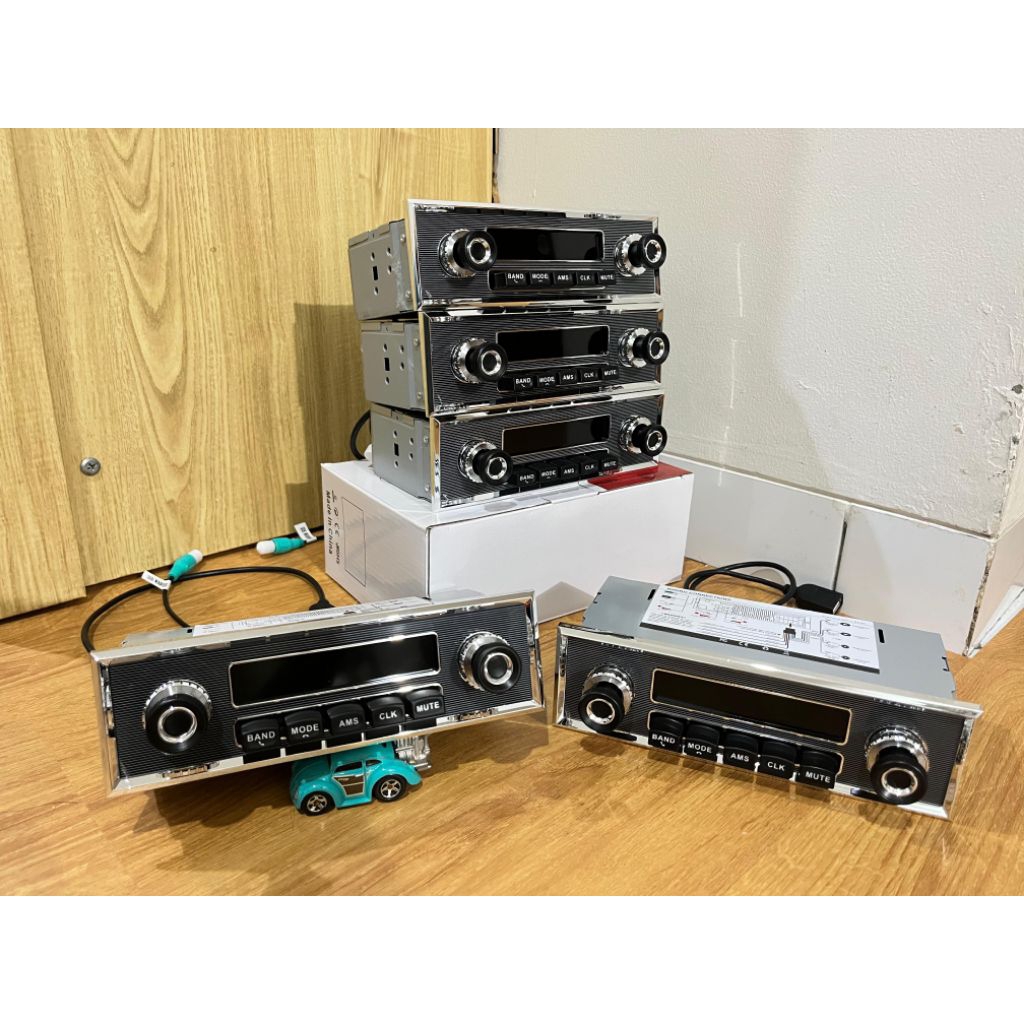 radio tape mobil classic retro vintage