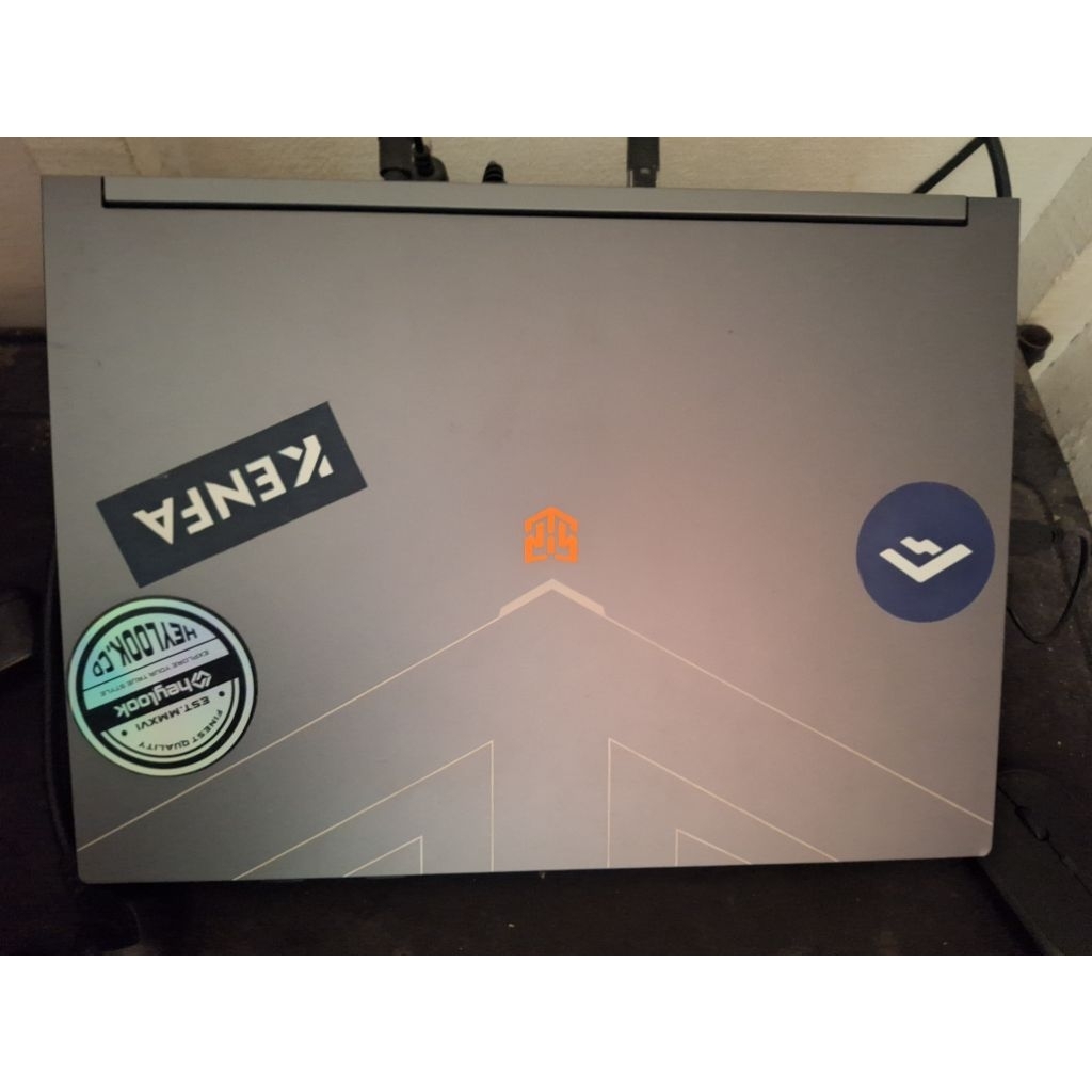 Laptop gaming advan pixelwar ( bukan pixwar transformer )