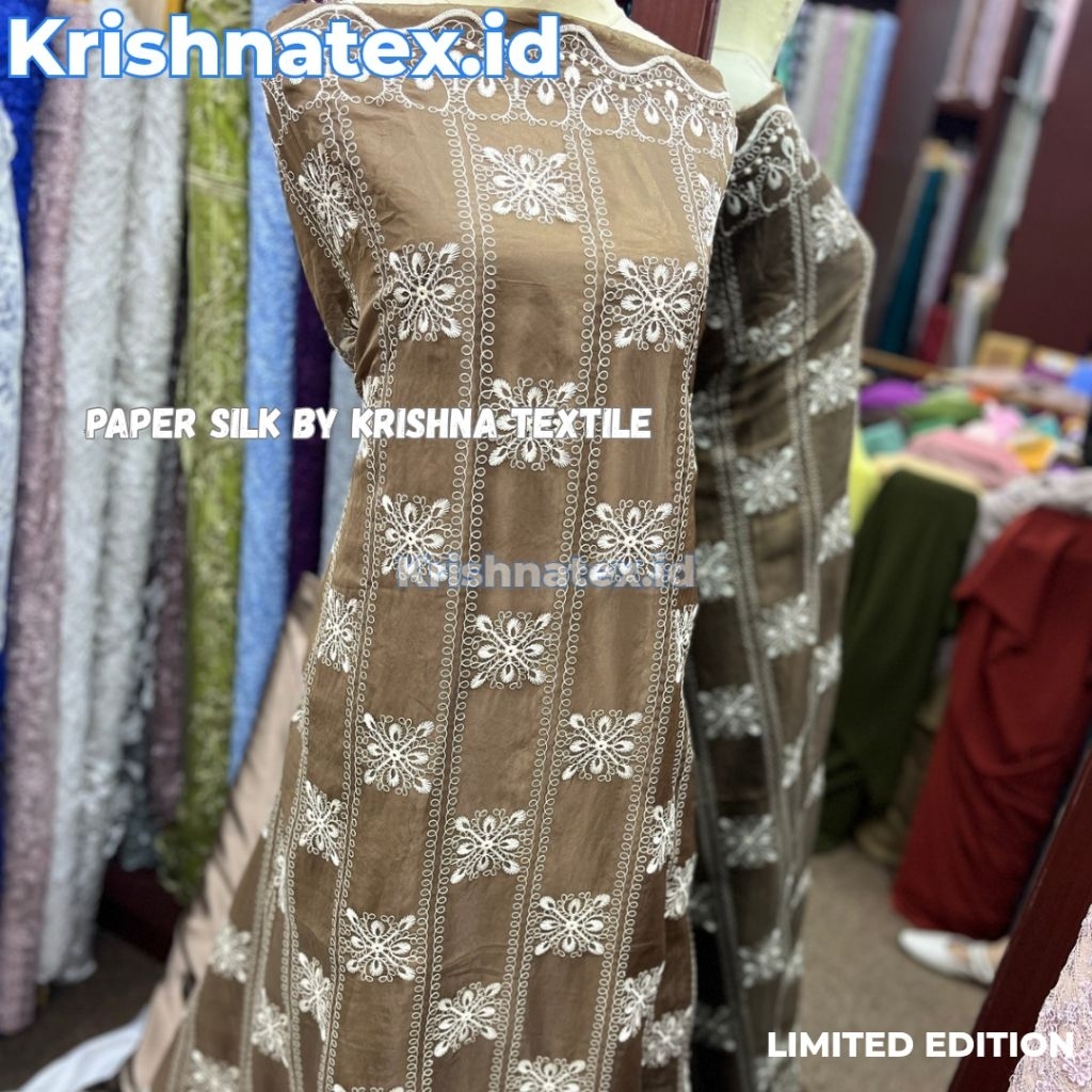Krishnatex.id organza motif- butter, hitam, BW paper silk motif bunga kotak kecil,warna coklat, mocc