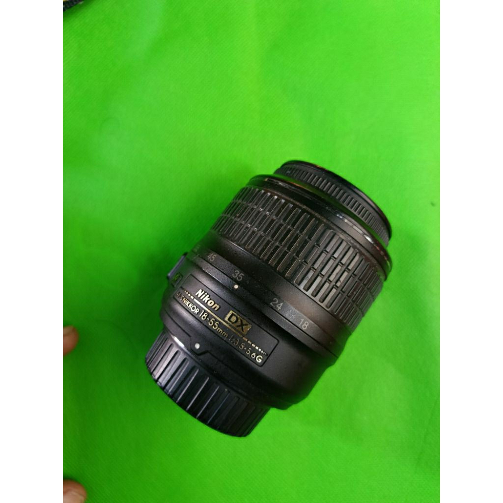 Lensa Nikkor 18 - 55mm