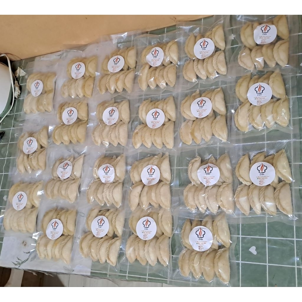 Cireng pedas isi ayam suwir (1pack isi 8 cireng)