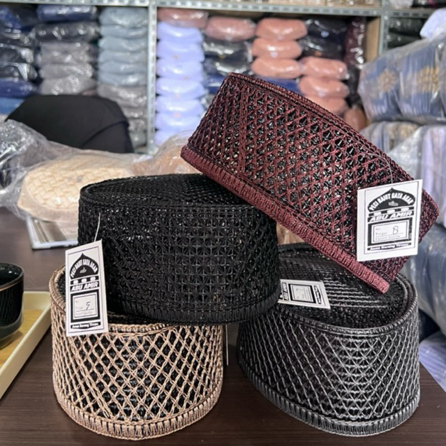 GRORIS ISI 10 PECI KOPYAH RAJUT JOGJA MODEL ROTAN PECI GUSDUR JUAL KODIANE